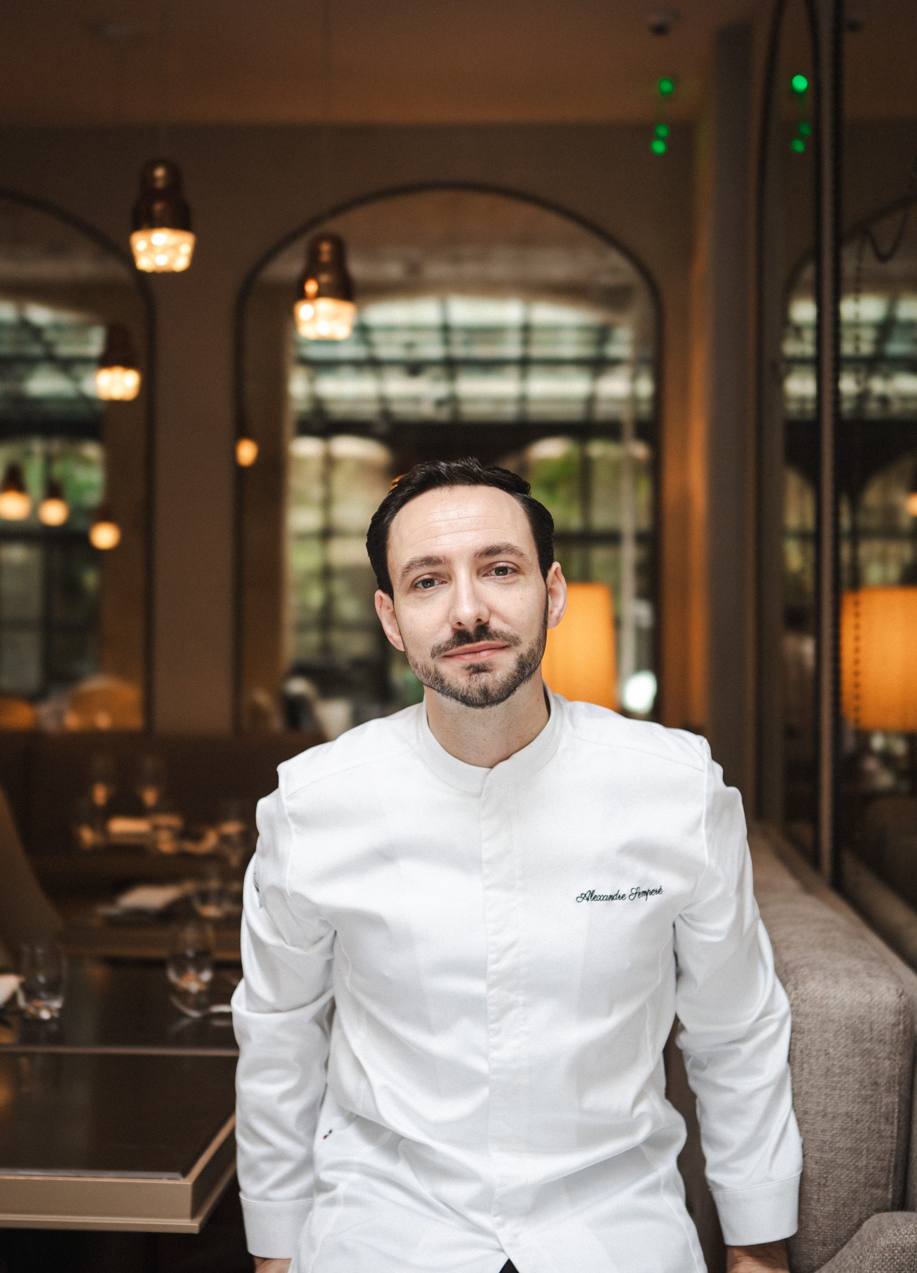 Le Narcisse Blanc Hôtel & Spa confie les cuisines de Cléo au chef Alexandre Semperé